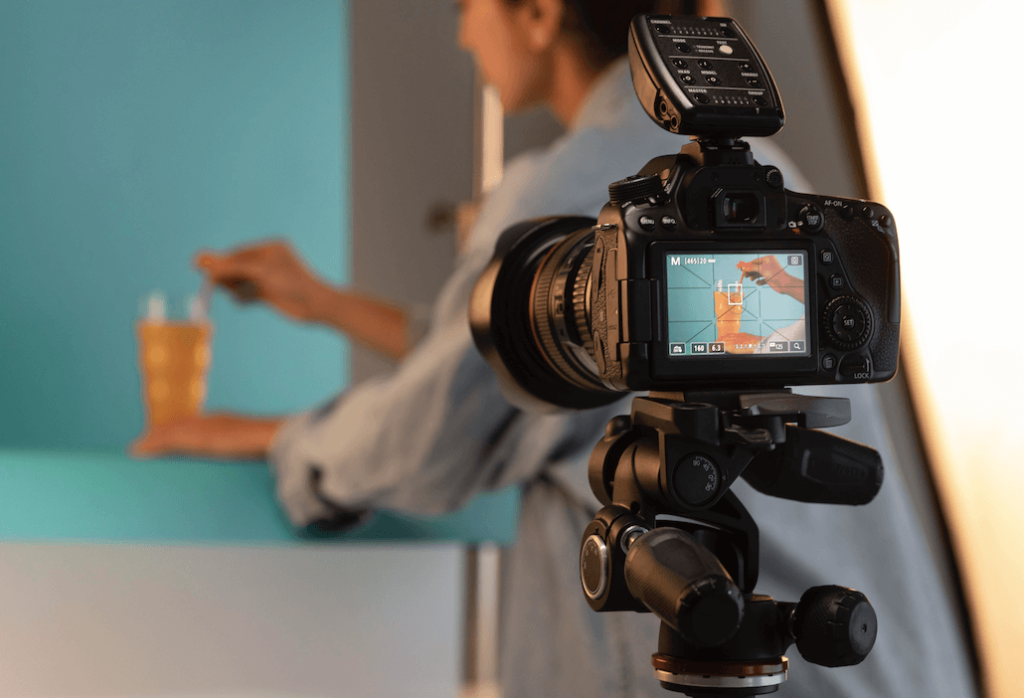 Perbedaan Kamera DSLR & Mirrorless, Mana yang Lebih Bagus?